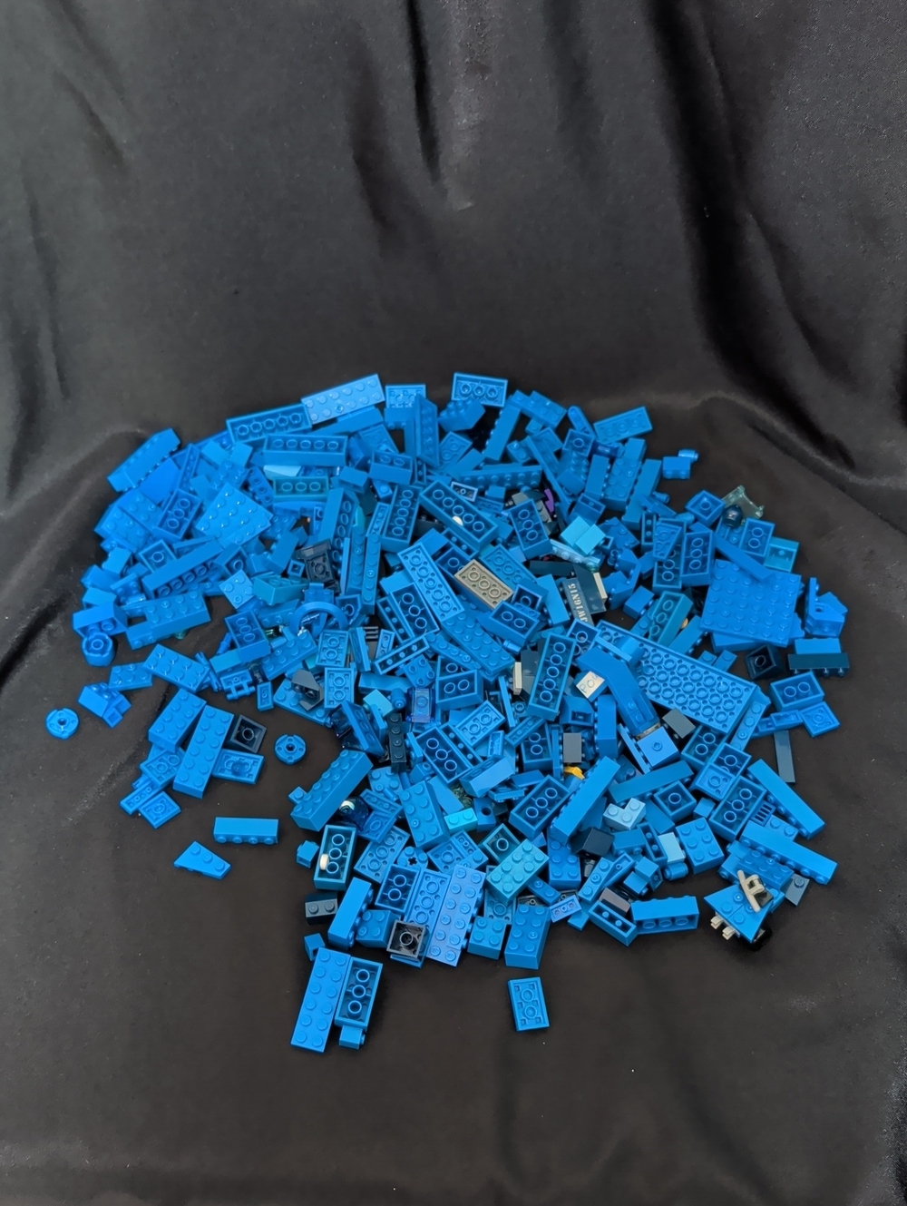Lego Lot 1.3 Pounds Of Blue Lego Bricks